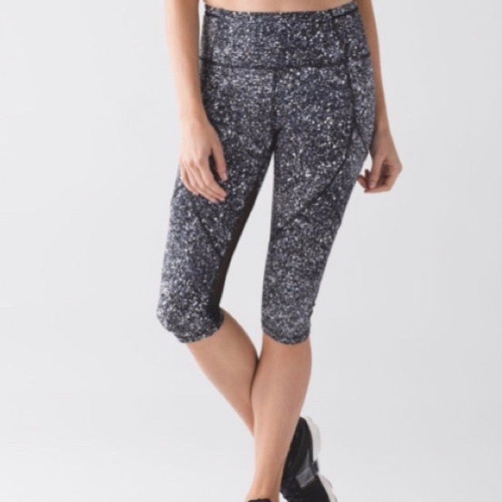 Lululemon Mesh Cropped Leggings